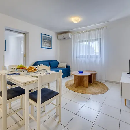 Jurkovic - Nji100 By Interhome *
