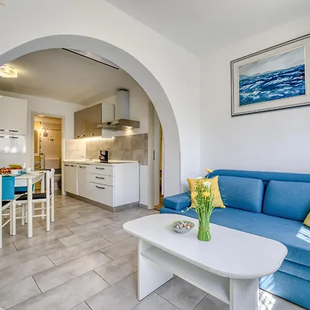 Jurkovic - Nji100 By Interhome *