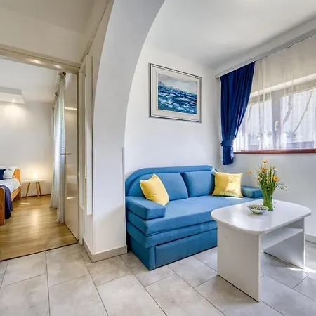 Apartment Jurkovic - Nji100 By Interhome *
