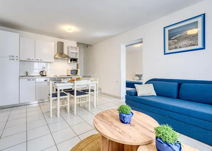 Apartman Jurkovic-1 By Interhome