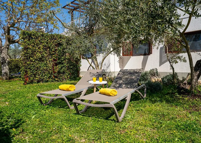 Apartman Jurkovic-1 By Interhome *