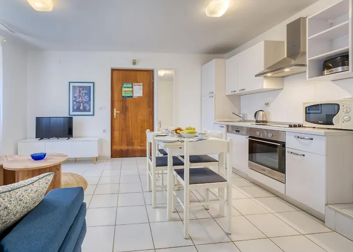 Jurkovic-1 By Interhome * Njivice